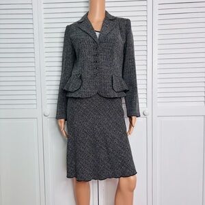 BREAKIN’ LOOSE Gray Tweed Blazer and Skirt Suit Size 6